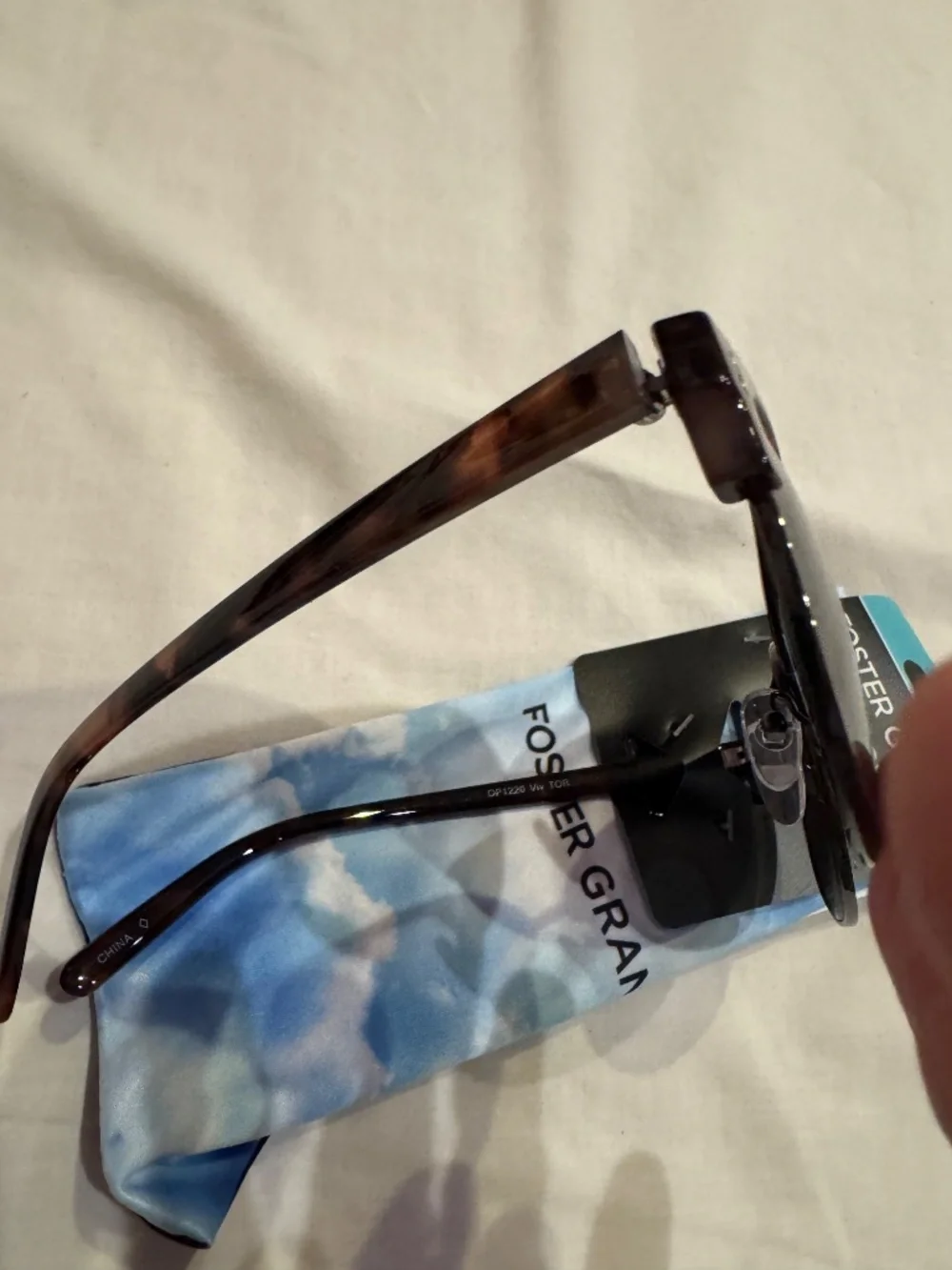 Reading sunglasses, brand new, Foster Grant, 2.75, dark brown tortoise shell